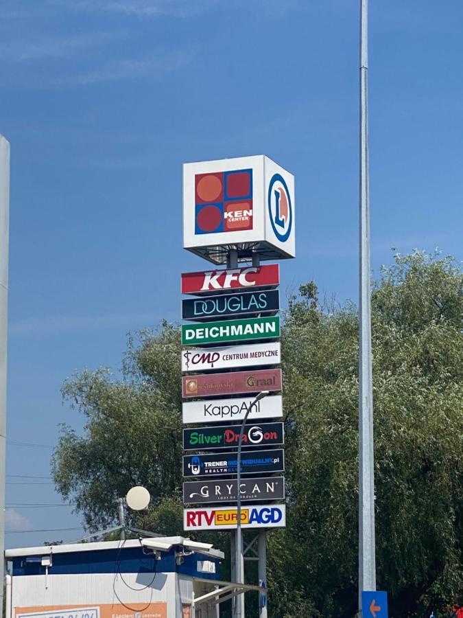 Pokoje Polinezyjska Варшава Екстериор снимка